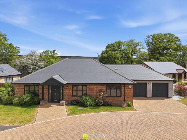 3 bedroom detached bungalow for sale