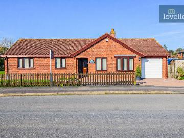 3 bedroom detached bungalow for sale