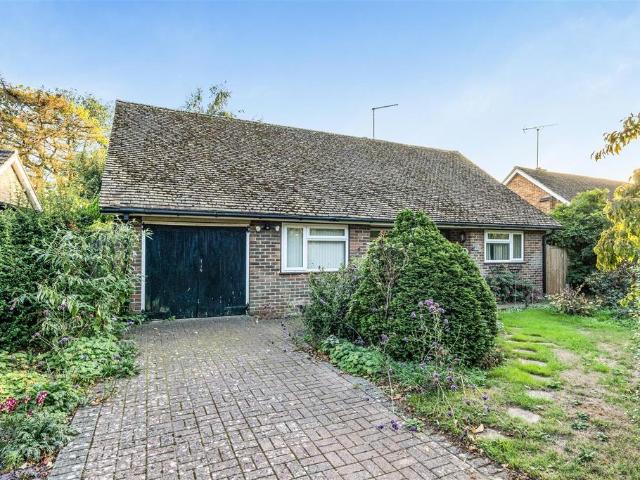3 bedroom detached bungalow for sale