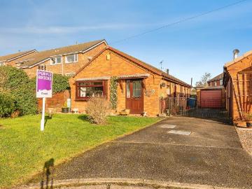 3 bedroom detached bungalow for sale