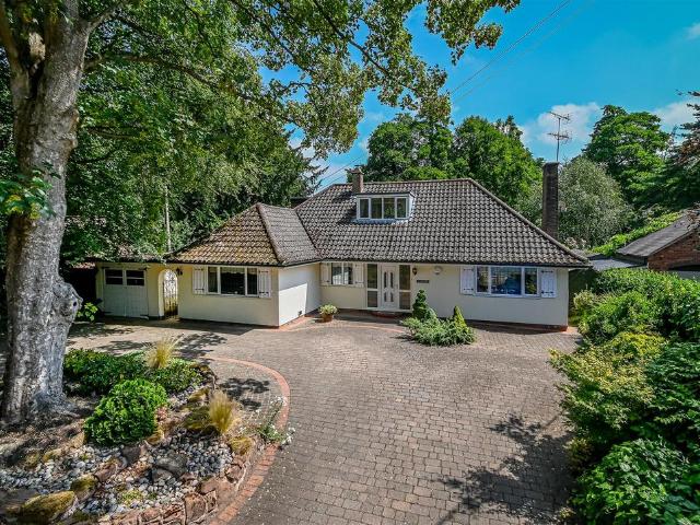3 bedroom detached bungalow for sale