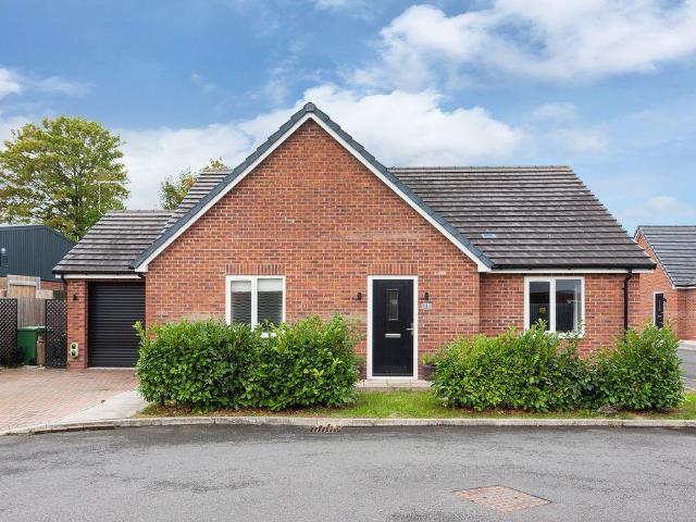 3 bedroom detached bungalow for sale