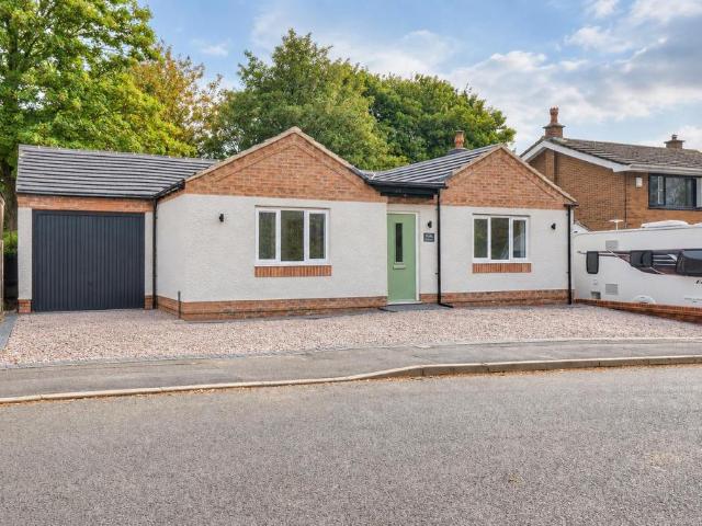 3 bedroom detached bungalow for sale