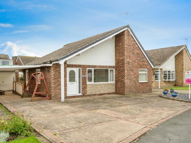 3 bedroom detached bungalow for sale