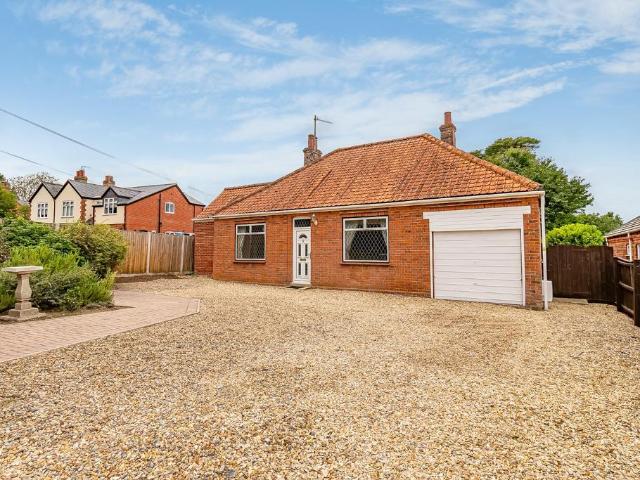 3 bedroom detached bungalow for sale