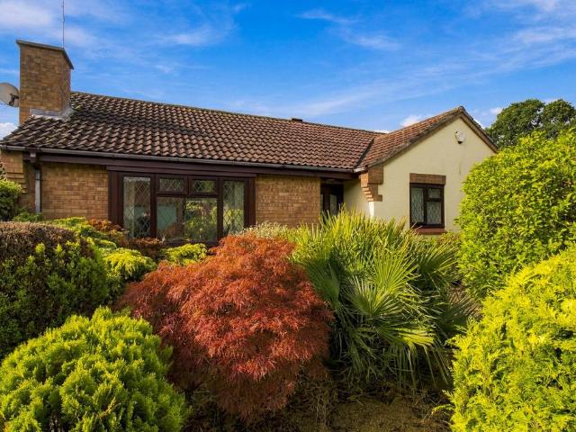3 bedroom detached bungalow for sale