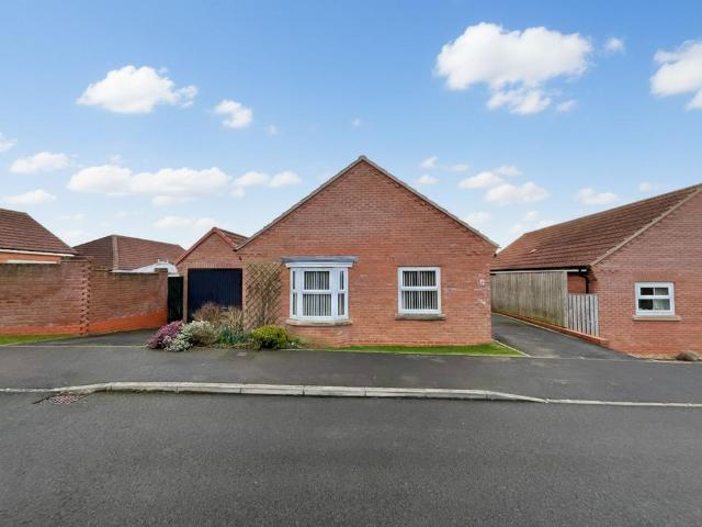 3 bedroom detached bungalow for sale