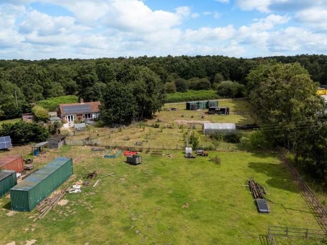 3 bedroom detached bungalow for sale