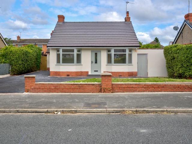 3 bedroom detached bungalow for sale