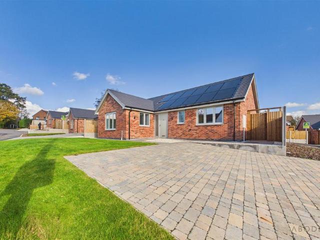 3 bedroom detached bungalow for sale