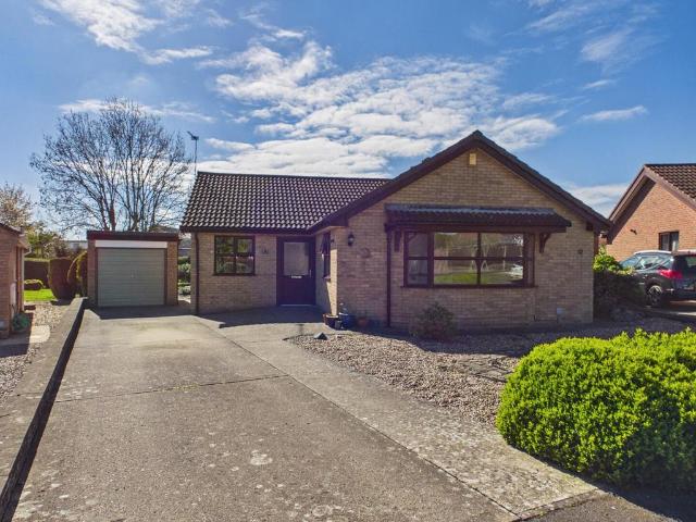 3 bedroom detached bungalow for sale