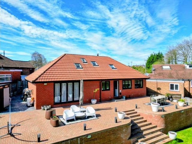 3 bedroom detached bungalow for sale