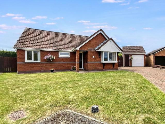 3 bedroom detached bungalow for sale