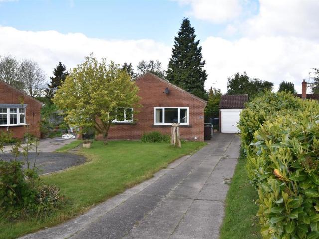 3 bedroom detached bungalow for sale