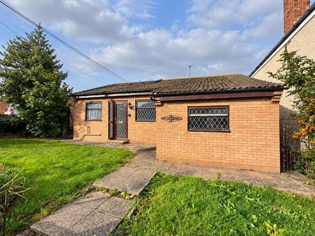 3 bedroom detached bungalow for sale