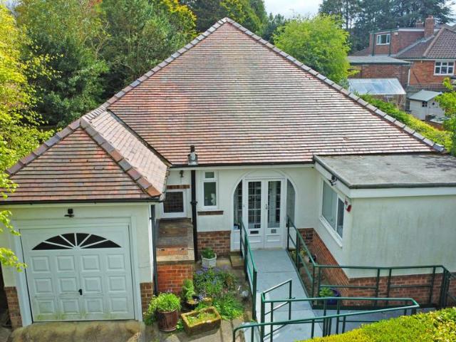 3 bedroom detached bungalow for sale