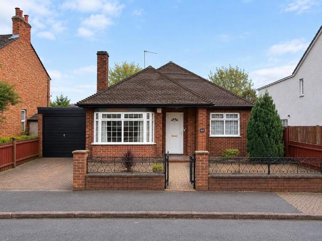 3 bedroom detached bungalow for sale