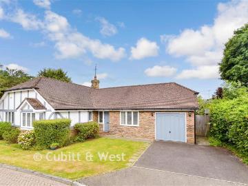 3 bedroom detached bungalow for sale