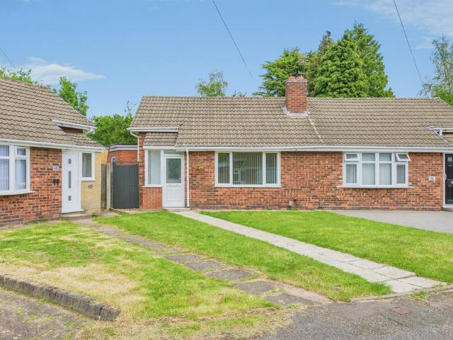 3 bedroom semi detached bungalow for sale