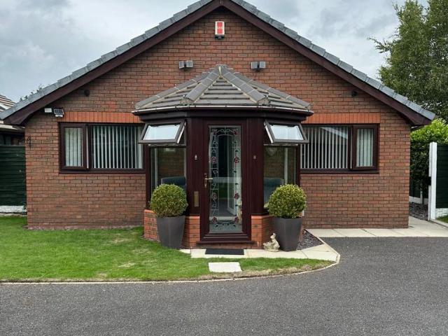 3 bedroom detached bungalow for sale