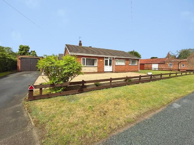 3 bedroom detached bungalow for sale