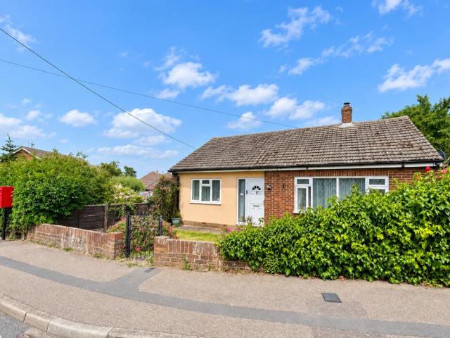 3 bedroom detached bungalow for sale