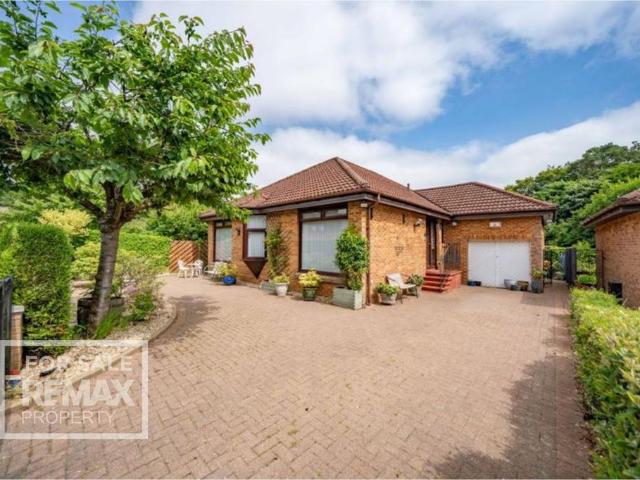 3 bedroom detached bungalow for sale