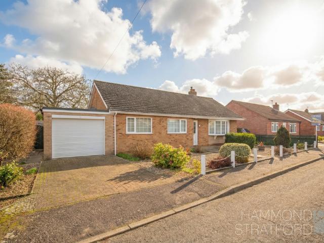 3 bedroom detached bungalow for sale