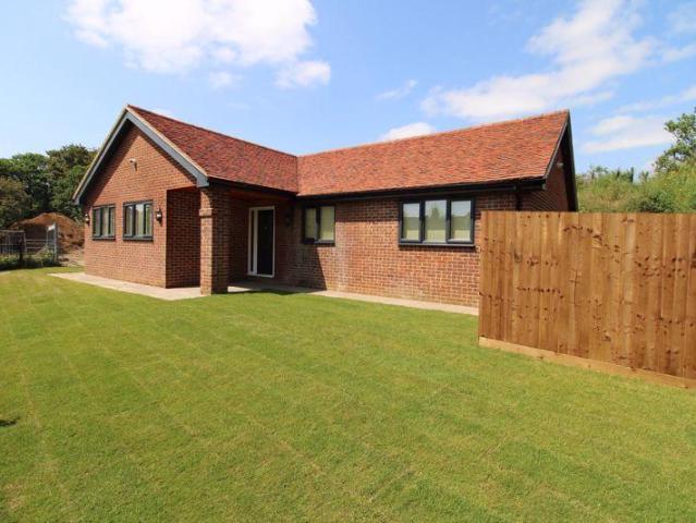3 bedroom detached bungalow for sale
