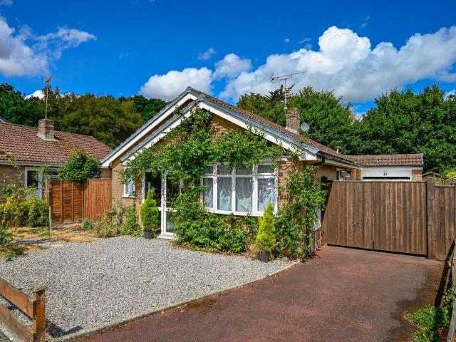 3 bedroom detached bungalow for sale