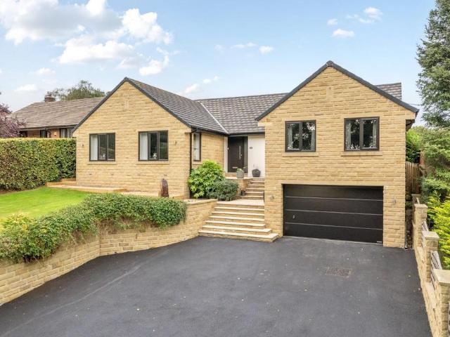 3 bedroom detached bungalow for sale
