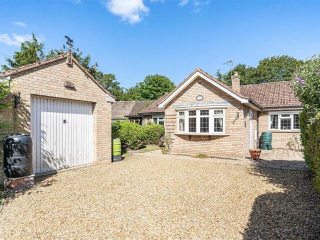 3 bedroom detached bungalow for sale