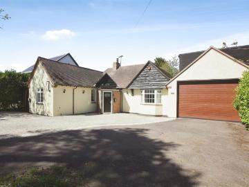 3 bedroom detached bungalow for sale