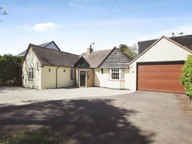 3 bedroom detached bungalow for sale