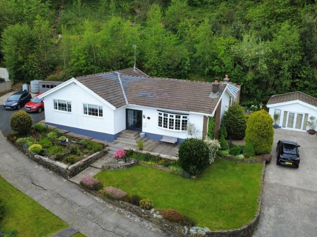 3 bedroom bungalow for sale