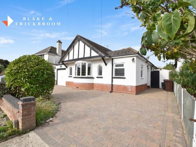 3 bedroom detached bungalow for sale
