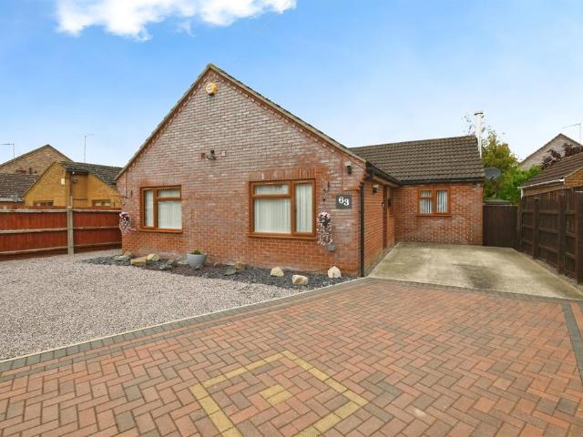 3 bedroom detached bungalow for sale