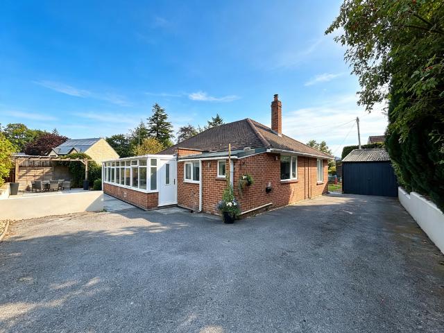 3 bedroom detached bungalow for sale