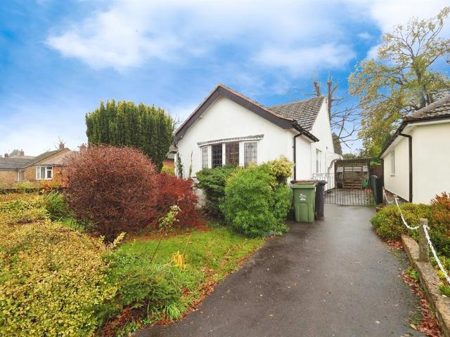3 bedroom detached bungalow for sale