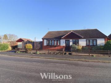 3 bedroom detached bungalow for sale