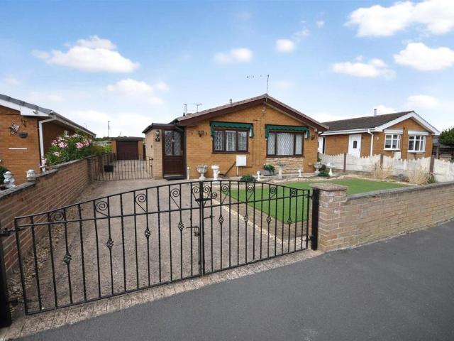 3 bedroom detached bungalow for sale