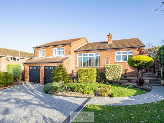 3 bedroom detached bungalow for sale