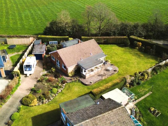 3 bedroom detached bungalow for sale