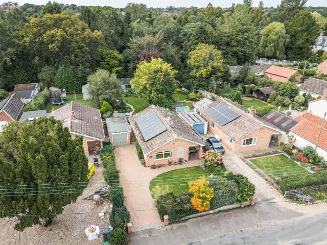 3 bedroom detached bungalow for sale