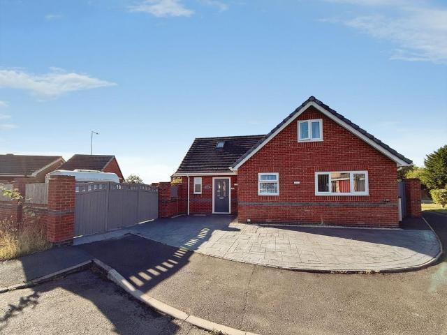 3 bedroom detached bungalow for sale