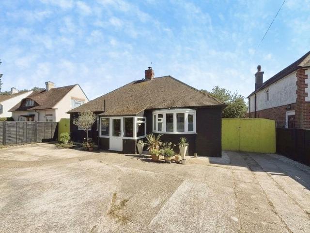 3 bedroom detached bungalow for sale
