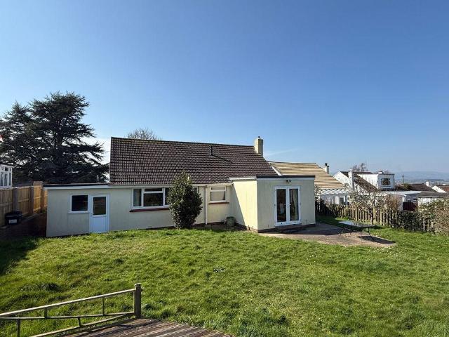 3 bedroom detached bungalow for sale