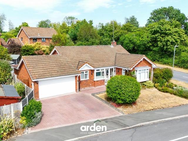 3 bedroom detached bungalow for sale