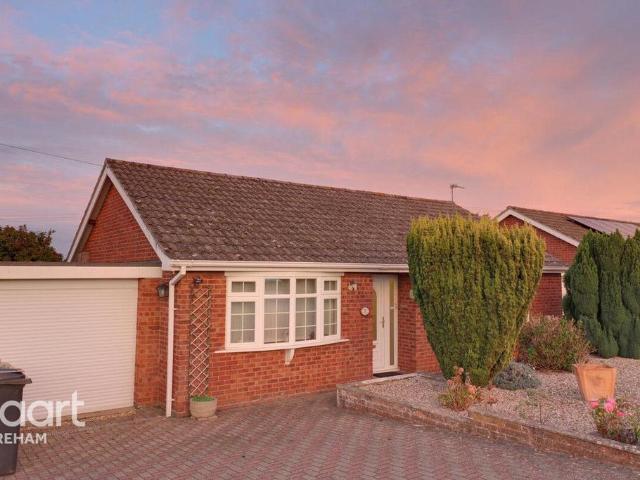 3 bedroom detached bungalow for sale