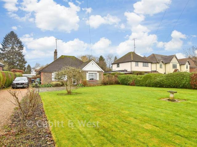 3 bedroom detached bungalow for sale